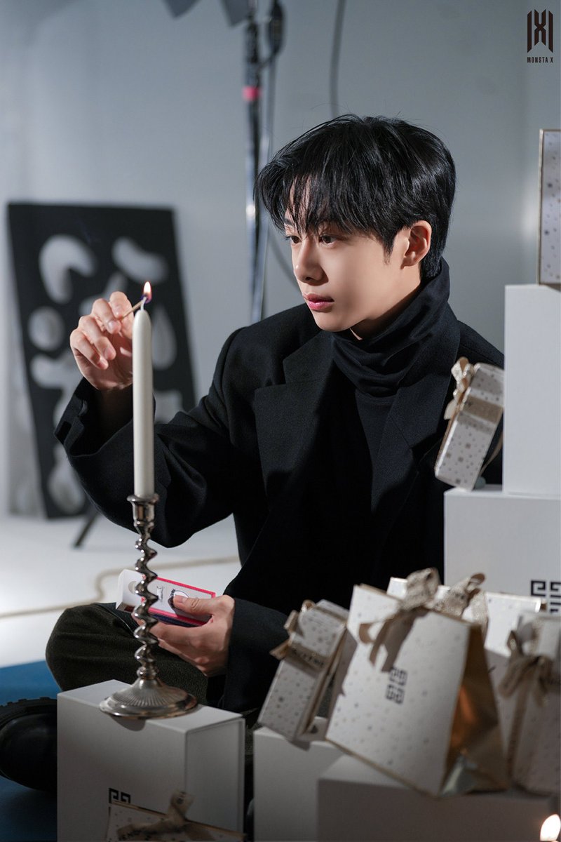 hwonpics's tweet photo. hyungwon x givenchy 

cosmopolitan behind photos #형원 https://t.co/ich7o0OUgD