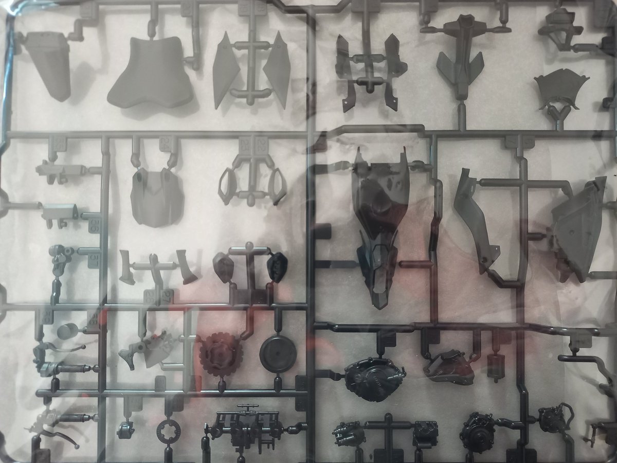 tonyyybm7's tweet photo. Cuando termine la R1M creo que me convalida para el máster de ingeniería en motorsport 😵‍💫 https://t.co/zO3ddEoAsa