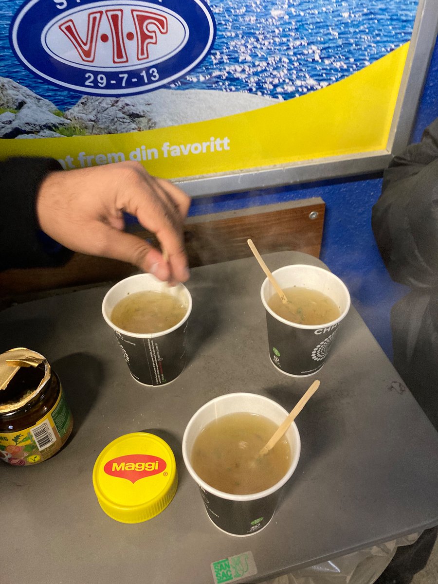 Anna Kvam tweet media