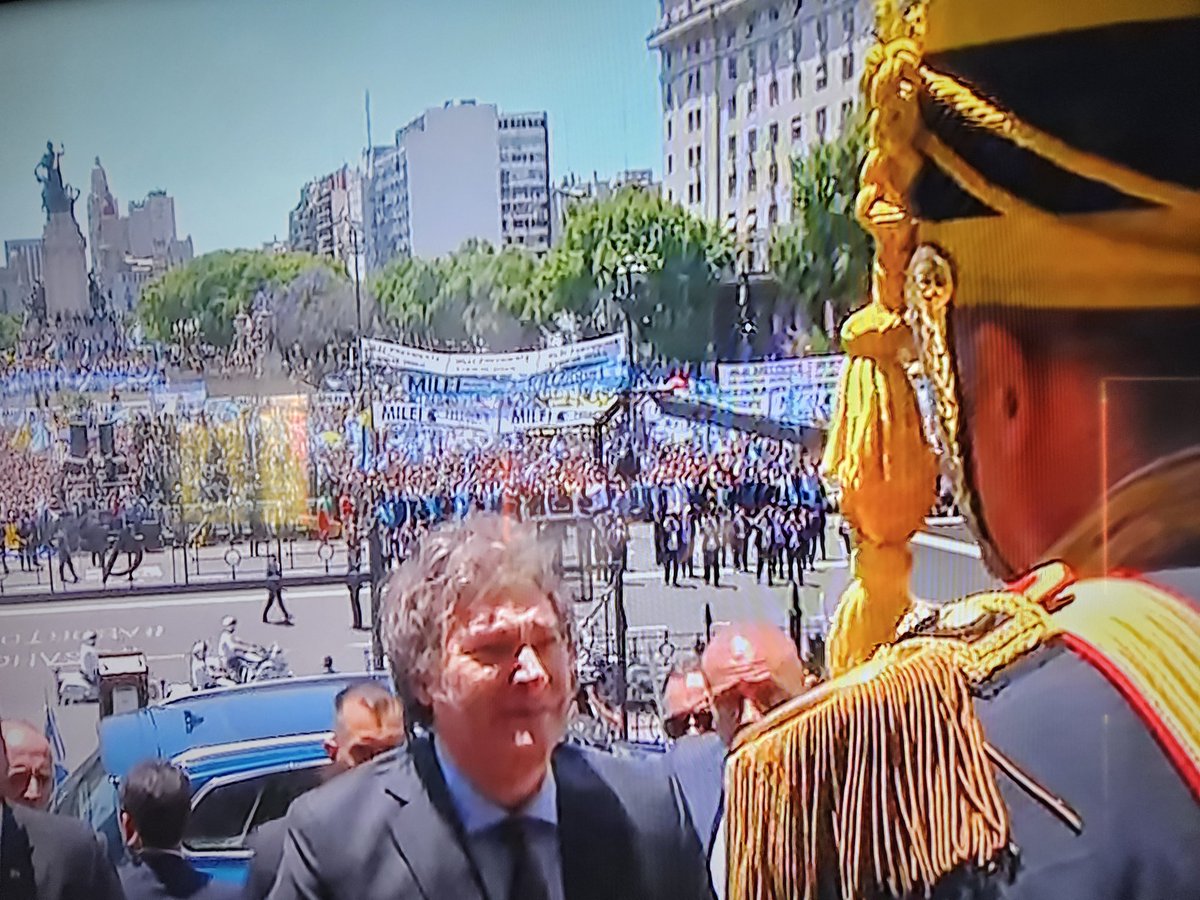 SanatasDelGordo's tweet photo. Que lindo no ver banderas de mierda de la CGT, del Partido Obrero, y toda la rufia que destruyó este país. #MileiPresidente https://t.co/lV6Ldro6AM