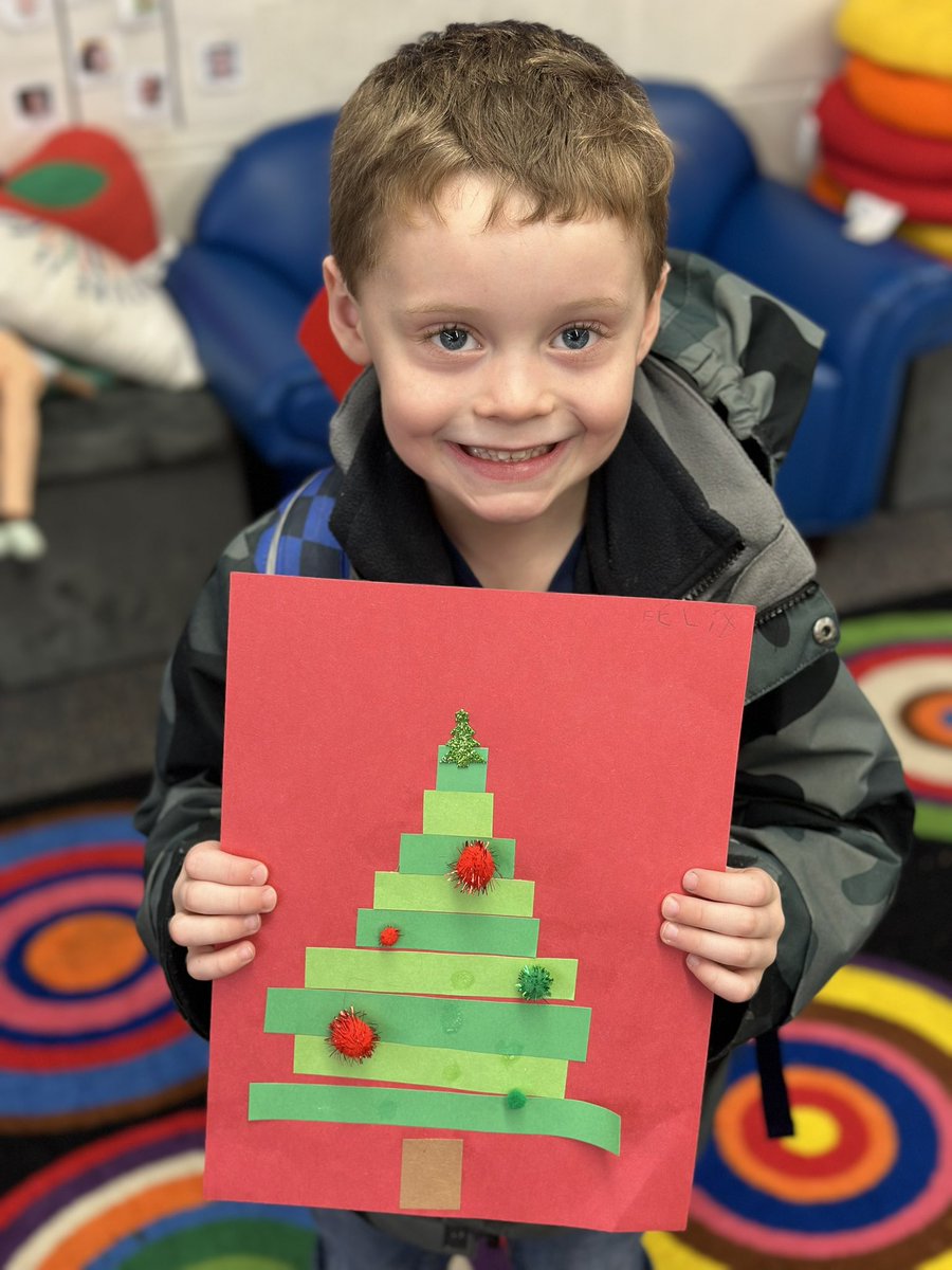 MissWeadock's tweet photo. We spent the past week learning about different holidays celebrated around the world. 🎄🕎🪔 https://t.co/xSoLAhs0AC