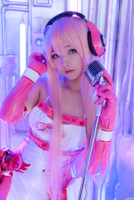 Twitterのコスプレ画像16