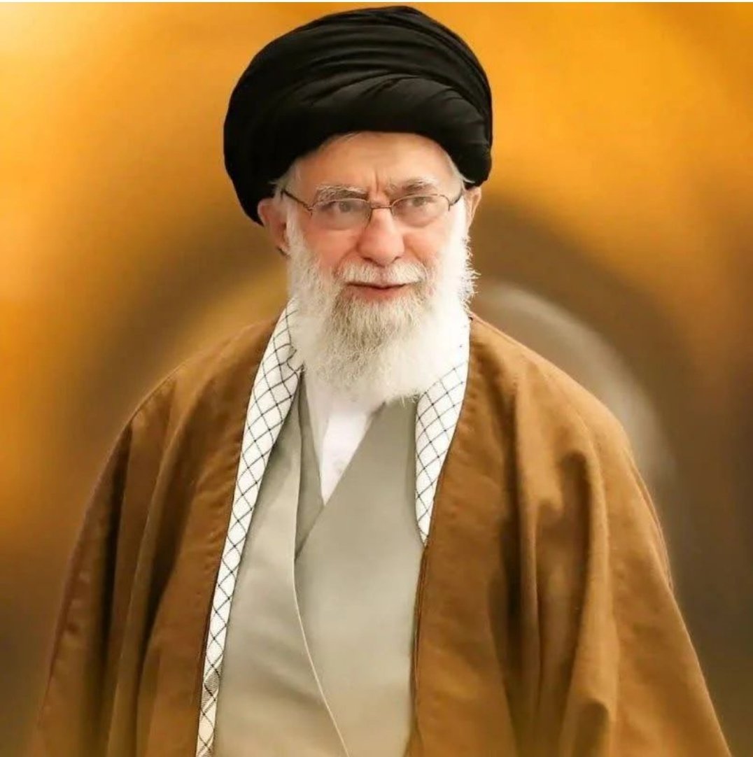 ShKa4kh's tweet image. خوبِ من ایشونِ
خوب شما کیه؟؟..

#لبيك_يا_خامنه_ای