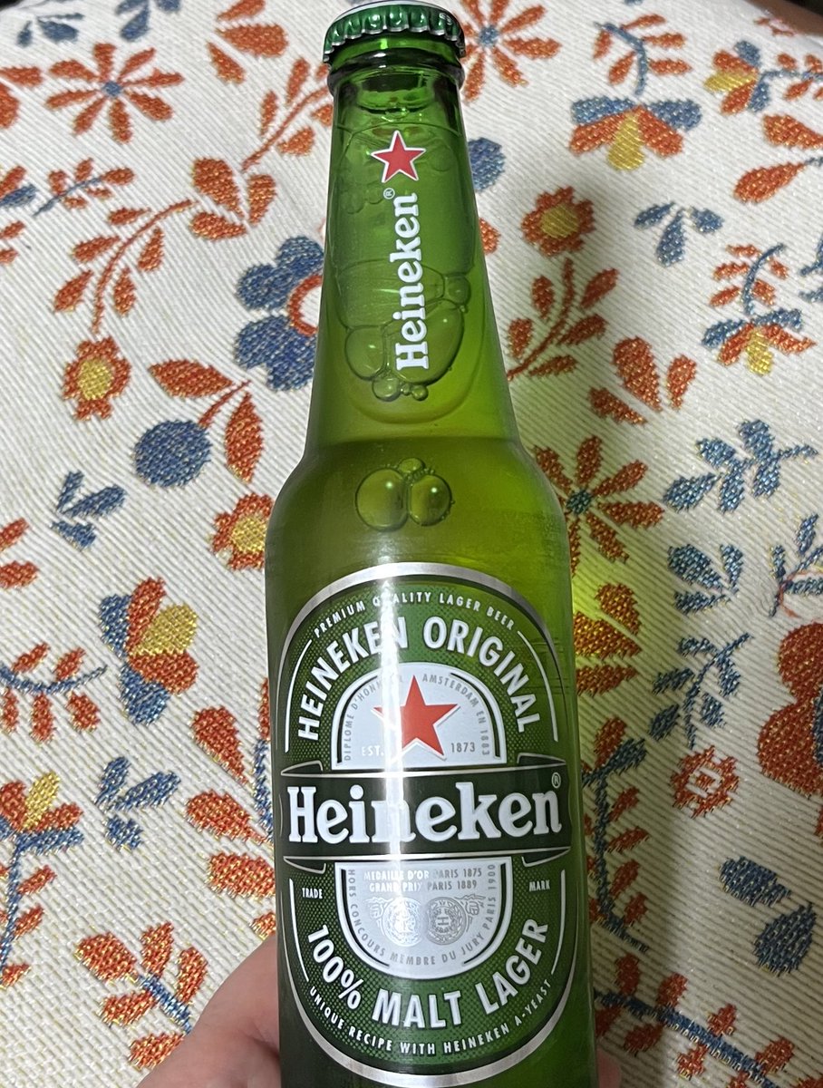 XRCv5nGgOIMVEZK's tweet image. 1人乾杯🍻
SLTのお礼に買って冷やしておいたよう〜
久しぶりに瓶ビール🍺つい一気飲み😆旨し
＃SLT2023