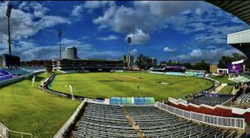 Ruthless_Mohit's tweet photo. Good news Rain has Fully stopped In Durban Its time for Grounds man
#INDvsSA | #INDvSA https://t.co/z1njHc76zs