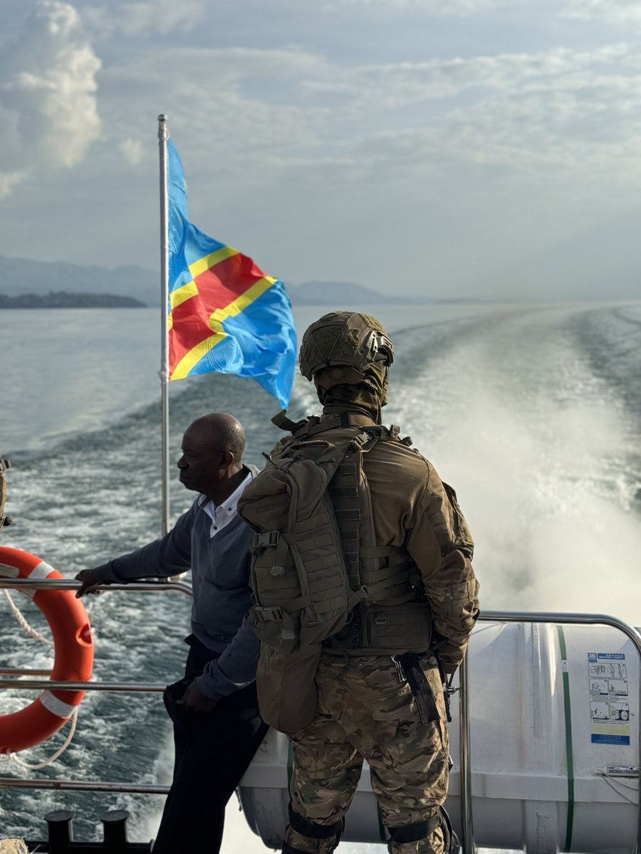 PatrickMuyaya's tweet image. #RDC : Au rendez vous du 20 décembre, le #SudKivu votera massivement pour le numéro 20.
C’est avec le sentiment d’une mission bien accomplie que le Président a pris par le lac la direction de #Goma dans le #NordKivu pour la suite de sa rencontre avec les congolais de cette partie…