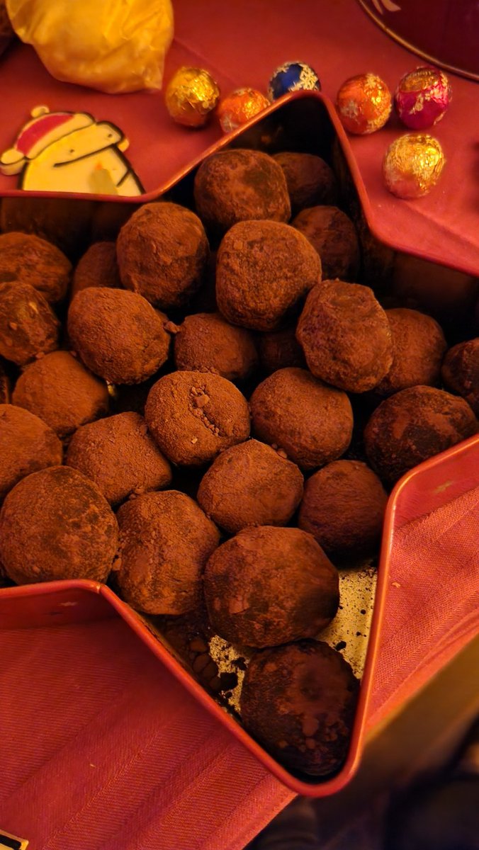 dieAlex067's tweet image. Was a bit busy these days making Christmas cookies and sweets. 🤗😋
 I hope you all signed our open letter #Fellas! 
(If not, you can do it here 👇🏻 protect-europe.eu/open-letter)
#ProtectEurope #FreeTheTaurus #UkraineWillWin