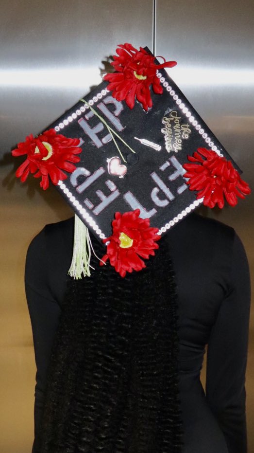 aaalaiinaaa's tweet image. no 🎓tion needed ! #phlebotomist #ekgtechnician ❤️💉🩸