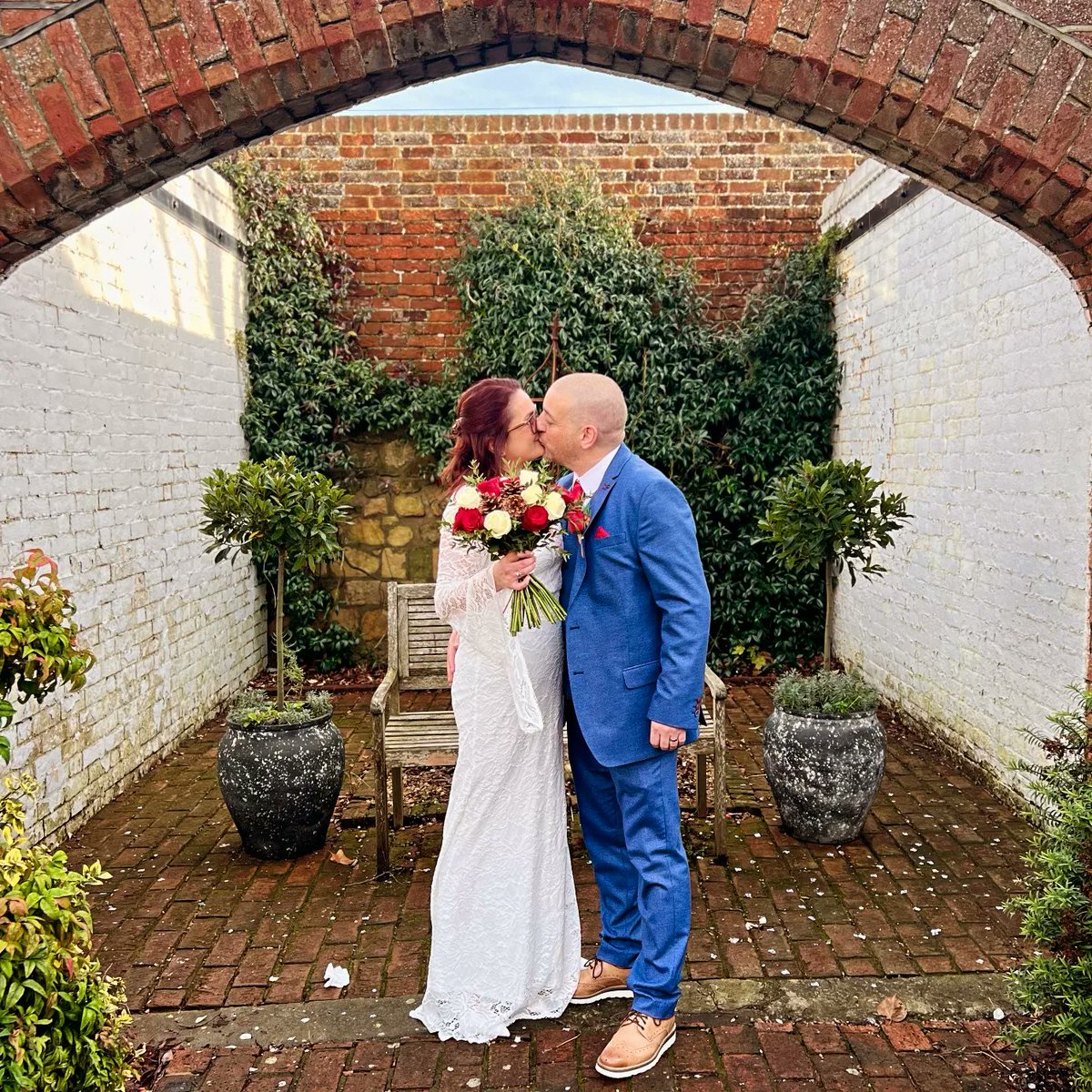 sfc_fred75's tweet photo. Mr &amp; Mrs Weaver ♥️ 08:12:2023 @AttreeTara https://t.co/KrY2KiR1jy