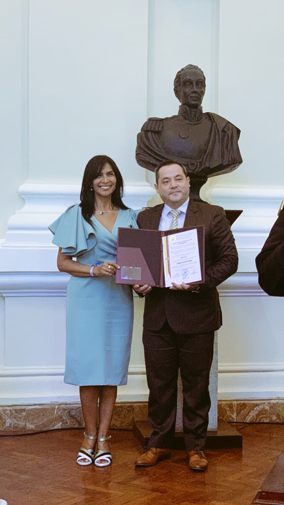 Guayas_Cpccs's tweet photo. 📌 CPCCS | GUAYAS  
Participamos en la Sesión Solemne por la Conmemoración del 75 Aniversario de la Declaración de los DDHH en #Guayaquil organizado por la  Institución de DDHH Democracia Cultura de Paz y No Violencia del Ecuador. 
#ElConsejoEresTú https://t.co/18l1CDE7ba