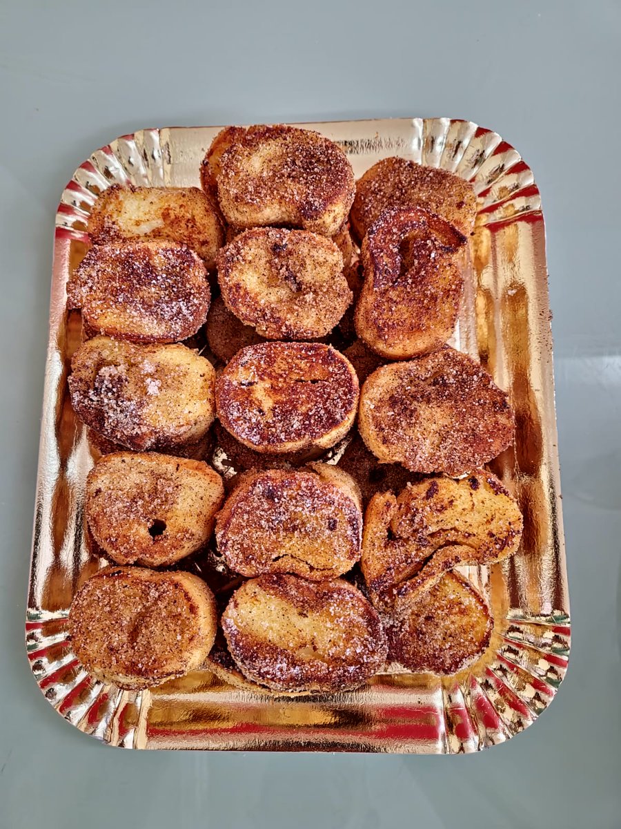 lari_rb's tweet photo. Alouuu Belém. Rabanadas saindooooooo. Tu já encomendaste a tua com a minha mãe? Vem de whats: (91) 99370-2609 (Márcia). Tem pratos salgados de ceia também. #rabanadas https://t.co/LOkrRxZNFx
