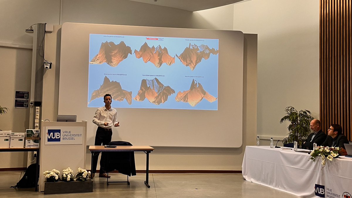 LanderVanTricht's tweet photo. Afgelopen vrijdag behaalde ik na 5 jaar onderzoek mijn #doctoraat aan de @VUBrussel . De #gletsjers in Centraal Azië zijn nu iets beter gekend, gemonitord en gemodelleerd. 🏔️🧊Dikke merci aan iedereen die hier de afgelopen jaren aan heeft meegewerkt! @FWOVlaanderen https://t.co/TPUb8gyinT
