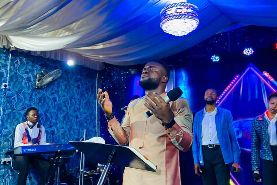 drtee_dcg's tweet photo. PICTORIAL EXCERPTS OF THE GLORY LIFE SERVICES/THANKSGIVING ||10-12-2023||

I am ever thankful to God! My eyes have been opened to newer dimensions of the necessities of thanksgiving. Thus, I are ever yielding and thanking God infinitely. https://t.co/PVKQdyq9ir