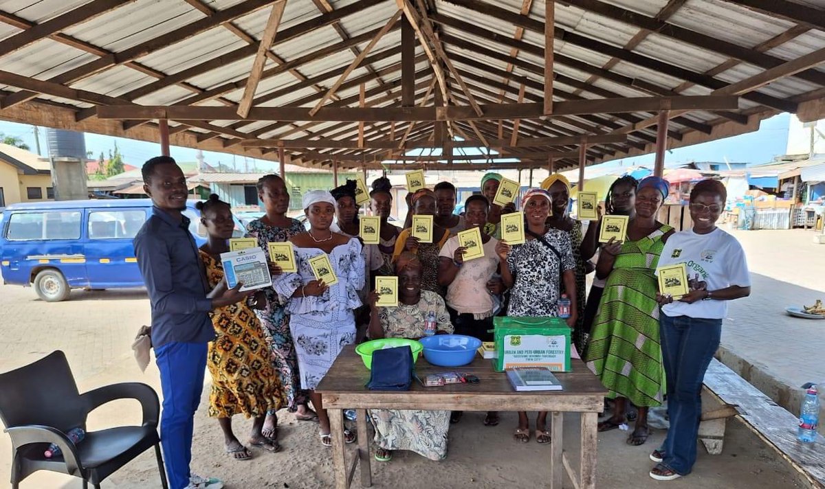 GoshenGlobal's tweet photo. 🌳🏙️🌿 Goshen Global Vision with funding from the U.S. Forest Service and in collaboration with EKMA's Social Welfare, #GGV has inaugurated two VSLAs within the Effia-Kwesimintsim Municipal Assembly—Whindo Farmers and Assakae Market Women VSLA groups. 🎉🌟 https://t.co/R6WbZK13ib