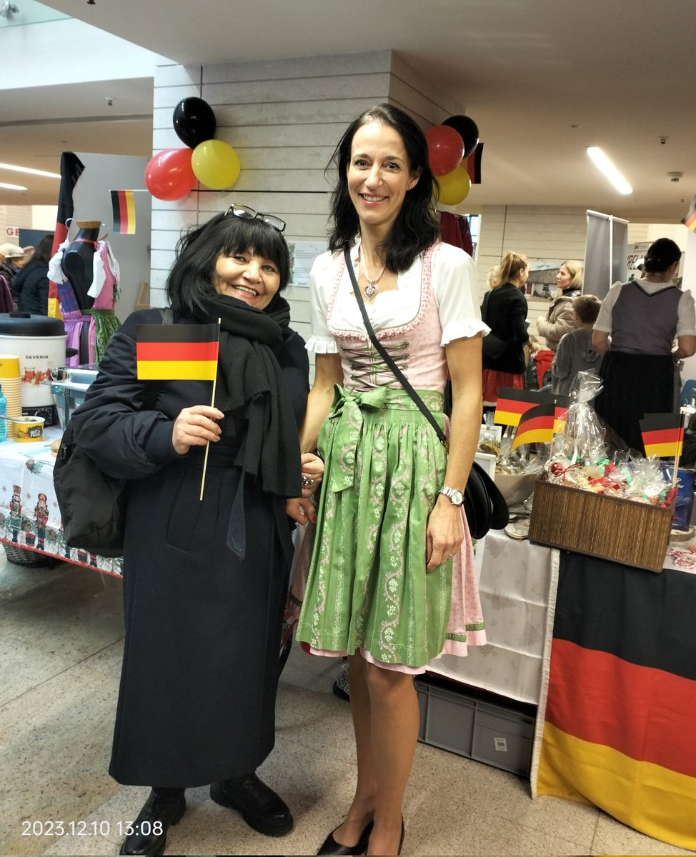 Travel_2Romania's tweet photo. 📍German Embassy Bucharest #Germany 🇩🇪🇷🇴
At the #IWA #Christmas #Bazaar a charitable,diplomatic event filled with festive joy.
December 10th,Sunday,at the National Library #Bucharest #IWAXmasBazaar #CharityEvent #DiplomacyInAction #friendshipwithoutborders
#TraveltoRomânia https://t.co/v2tLchpl5y