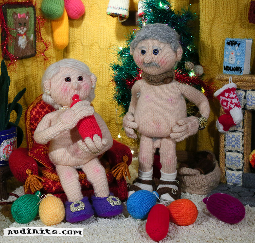 nudinits's tweet photo. Barbara had been blowing for ages but it still wasn't hard enough
#Advent10 #ChristmasCountdown https://t.co/XTLxJSgXig
