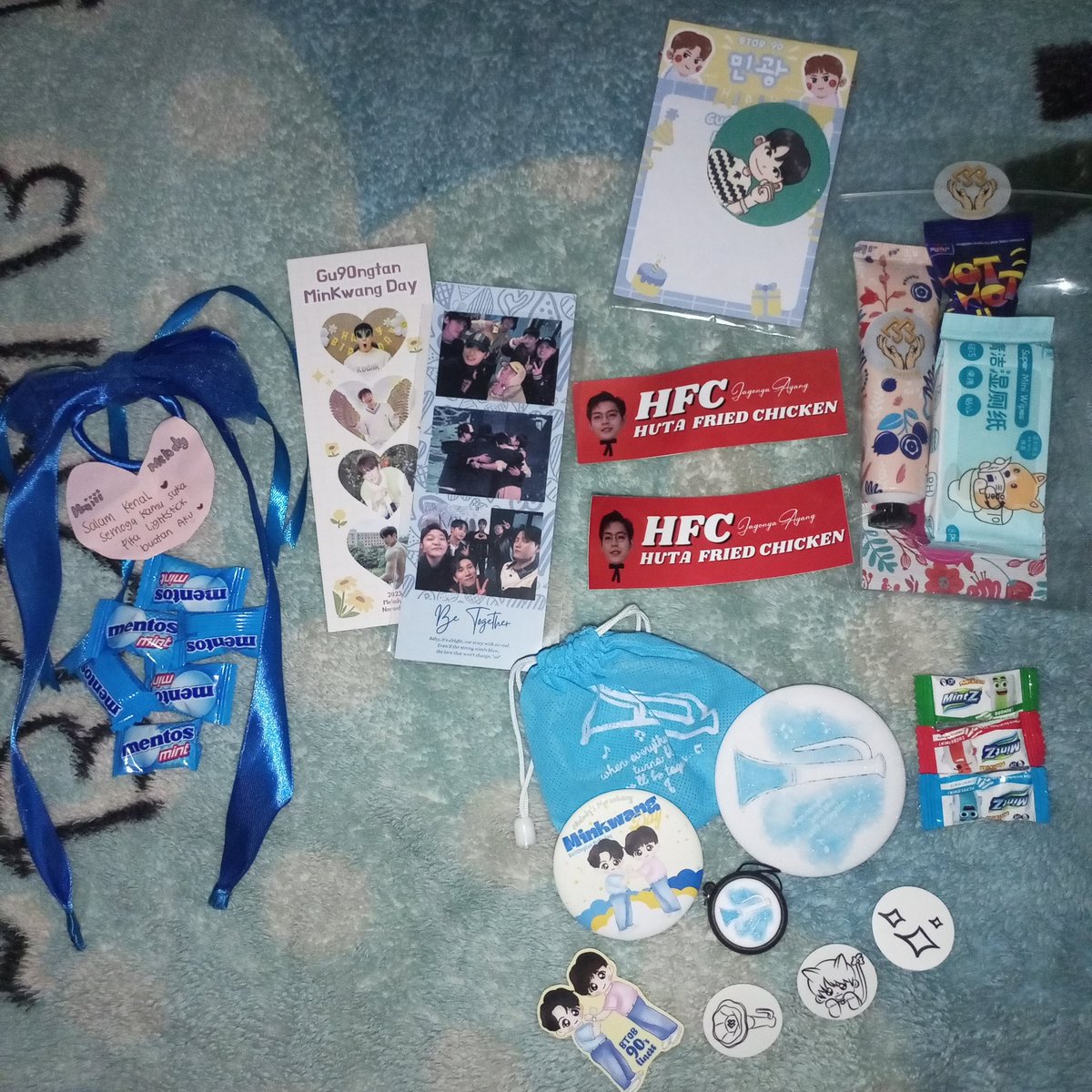 hellomellorago's tweet photo. All cute freebies from @zone_mh29 @Wtrmelonsunday @BTOBerkah @37haribo @melodels_ @ilhoondi 
@CatteleyaNugrha 
I came late but I feel grateful I still able to get it.Thank you so much 💙 https://t.co/LetNg9GXag