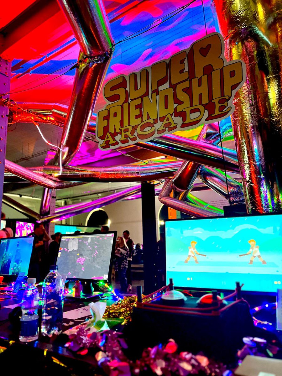 Playtopia tweet media