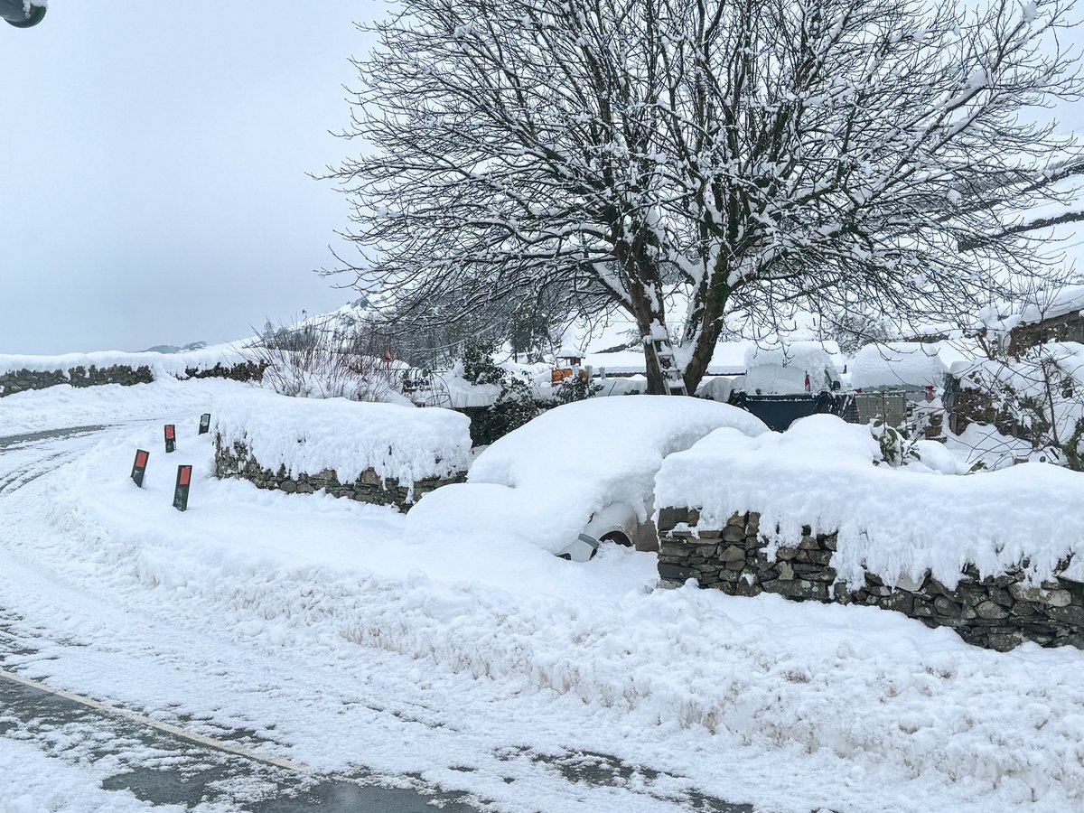 Snowy scenes sound Coniston Cumbria

#snow #LakeDistrict #Cumbria #Coniston