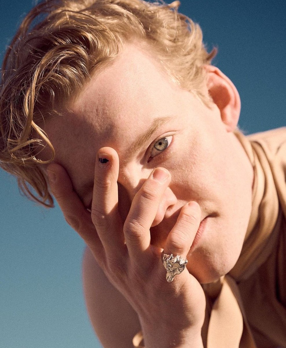 ⠀⠀⠀⠀𝐬 𝐞 𝐝 𝐮 𝐜 𝐭 𝐢 𝐯 𝐞
                 𝐬𝐮𝐧𝐝𝐚𝐲