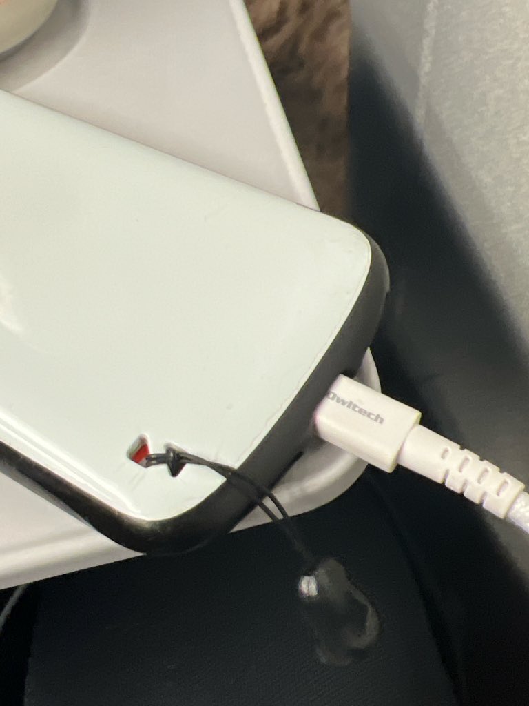 4422yo2's tweet image. シンカンセンフルイシャリョウダケドカエリマドガワデコンセントツカエルノウレシイ

#owltech 様の
#丈夫なケーブル
#マリサポ京都遠征