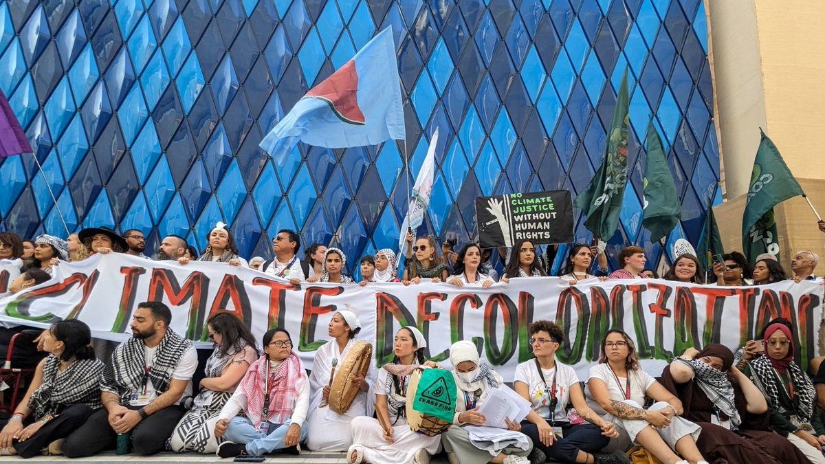 Civil society at #COP28 say it loud and clear: ✊ There is no climate justice without Human Rights! ✊ There is no climate justice in occupied land! ✊ There is no climate justice in colonialism! #FreePalestine