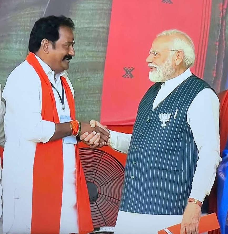 UttarandhraNow's tweet photo. అదే బీజేపీ అభ్యర్థి చేతిలో ముఖ్యమంత్రి కేసీఆర్ పరాజయం.
#KCR x #BJP
#TSPolls #UANow https://t.co/VQt9dPMlrt