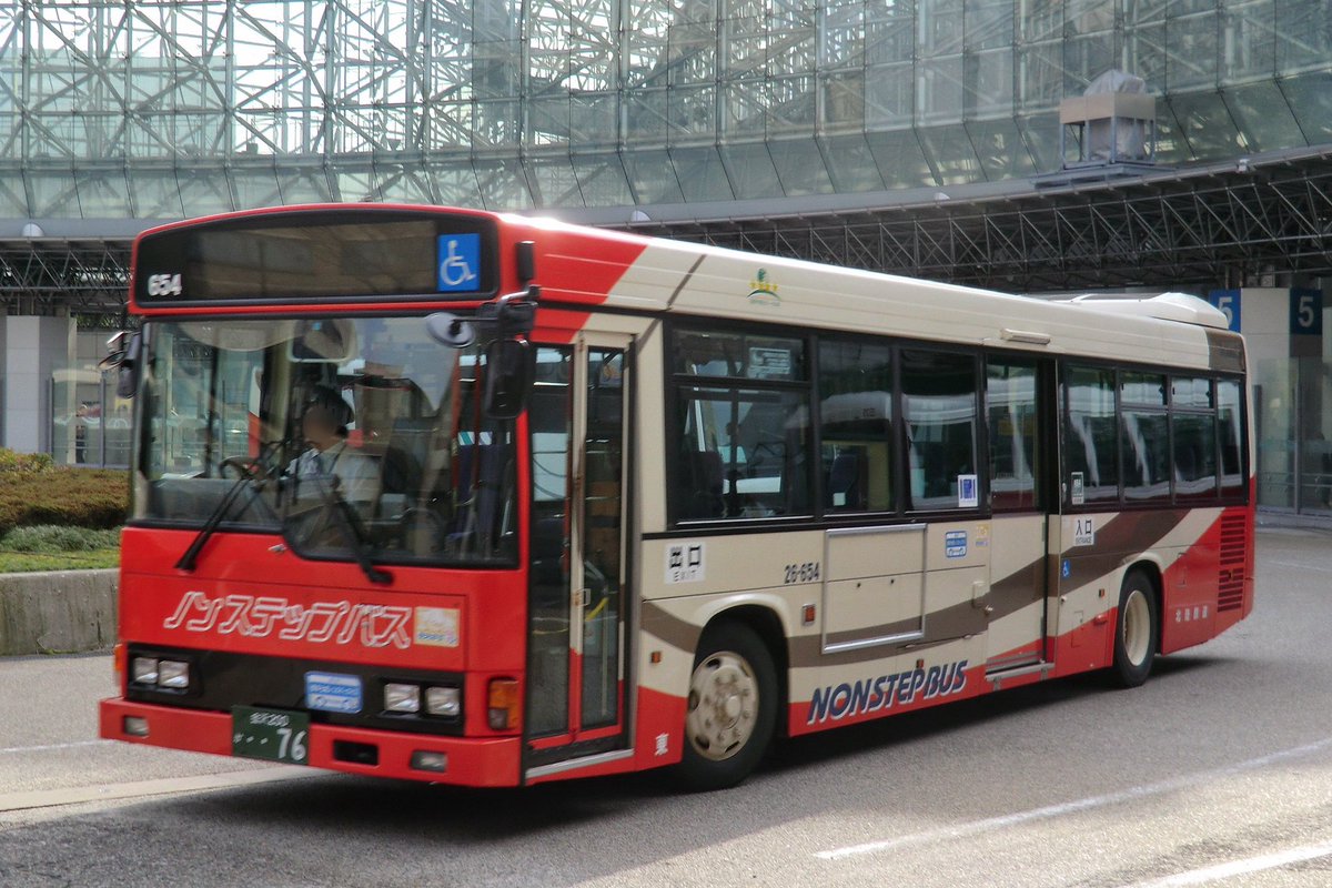 photo_bus's tweet photo. 26-654
日野
2006年式
PK-HR7JPAE https://t.co/KzbwpJkqOH