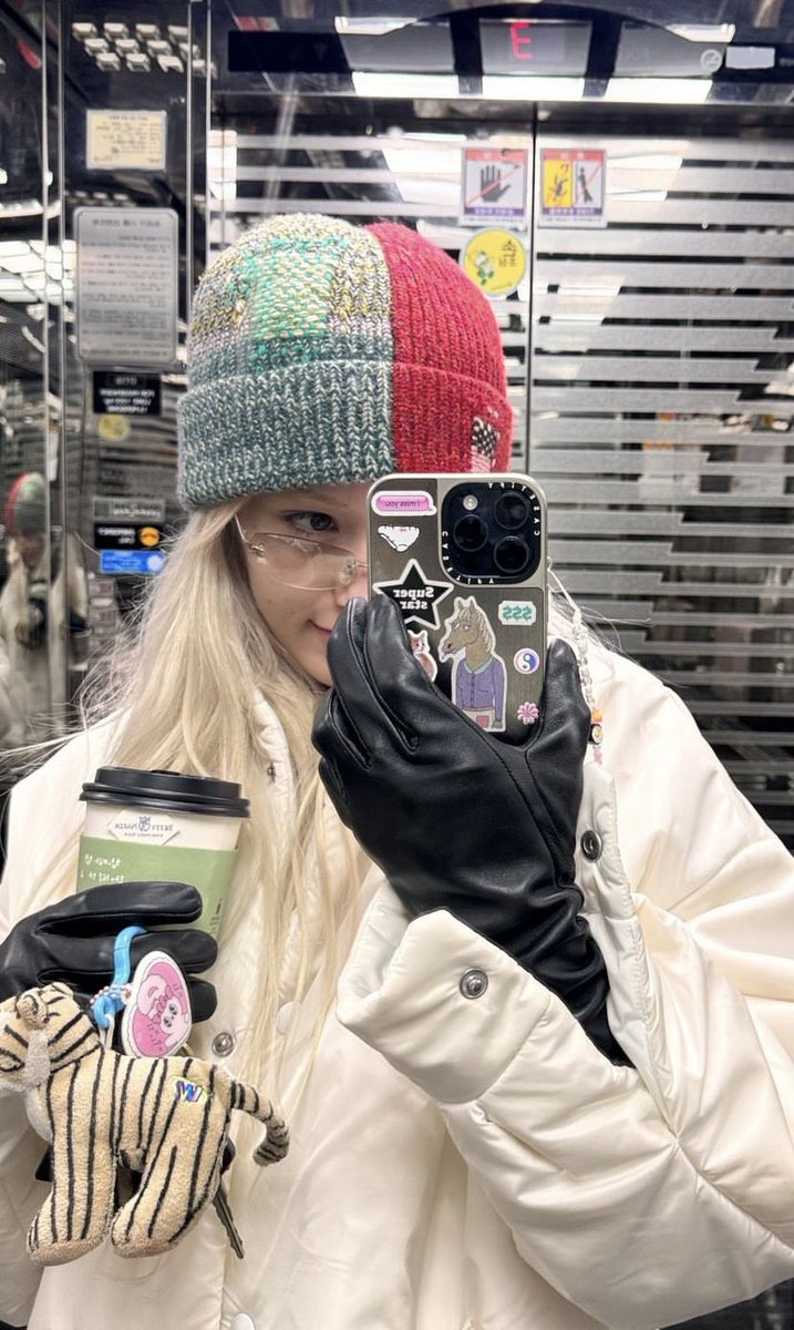 somi instagram story