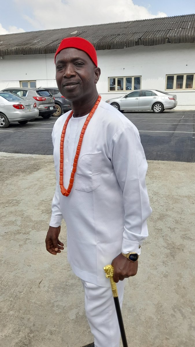 SoloUrete's tweet photo. Happy first Sunday of the month of December. A month of celebrations and jubilation https://t.co/OxwVgGCvrH