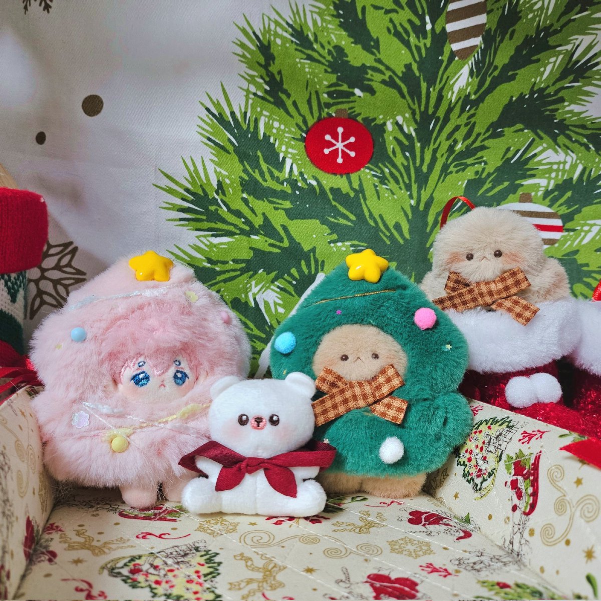 pengu_som's tweet photo. 미리 메리크리스마스🎄

#밥풀연호 https://t.co/qge4If6Sbd
