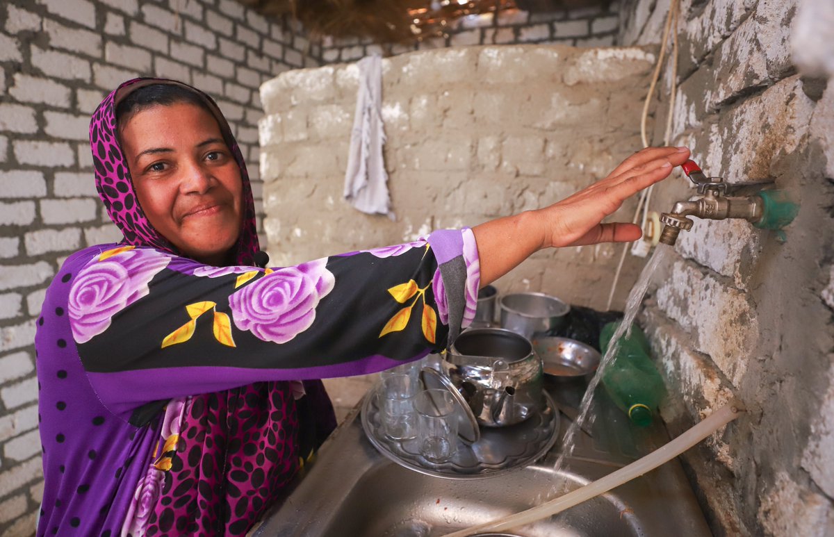 UNICEF_Egypt's tweet photo. How did this family’s life change after they got a water connection at home thanks to the cooperation between UNICEF and the @baxter_intl Foundation?

Read the story here: https://t.co/cwMzdiAjzf

@UNICEFUSA https://t.co/ORdik3JoeY