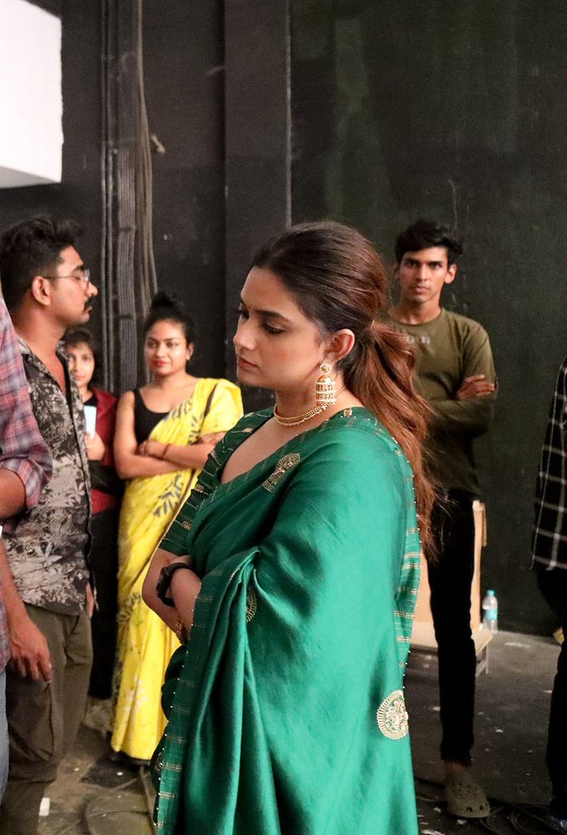 KeerthysCULT's tweet image. BTS Clicks From #Walkaroo Ad 💚✨
@KeerthyOfficial #KeerthySuresh