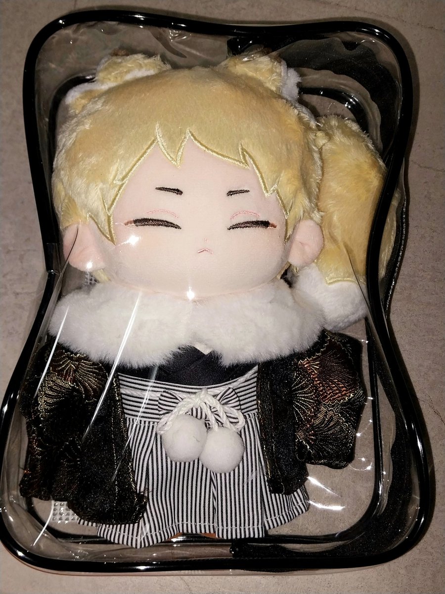 생존신고 느낌으로~!! 최근 두달전쯤에  하루키깅을 입양해와 열심히 키우고있습니다! 말랑아기콩떡 하루키와 그외등등 타장솜깅이들을 데리고 폭닥폭닥 행복하게 지내는편입니다 그리고... 전 아직 코무를 간절히 기다리고있습니다 다들 아마 그러실거라 생각하며..전 또 나중에 돌아오겠습니다 아듀!