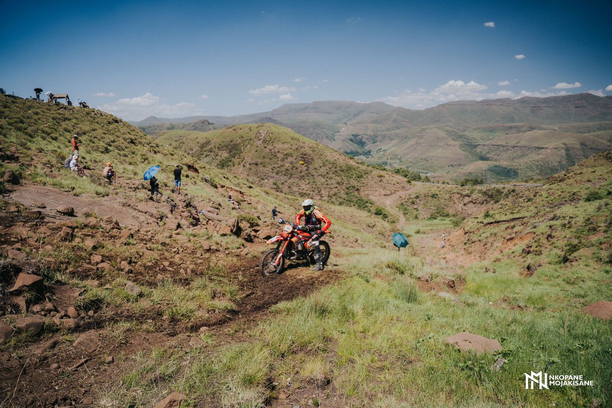 Nkopane00's tweet photo. 2023 Roof of Africa: Conquering peaks, forging bonds, and immersing in the untamed beauty.  An unforgettable journey through challenging terrains and ancient cultures, weaving a tapestry of adventure and triumph. #RoofOfAfrica #AdventureChronicles https://t.co/EnsNiwi4VQ