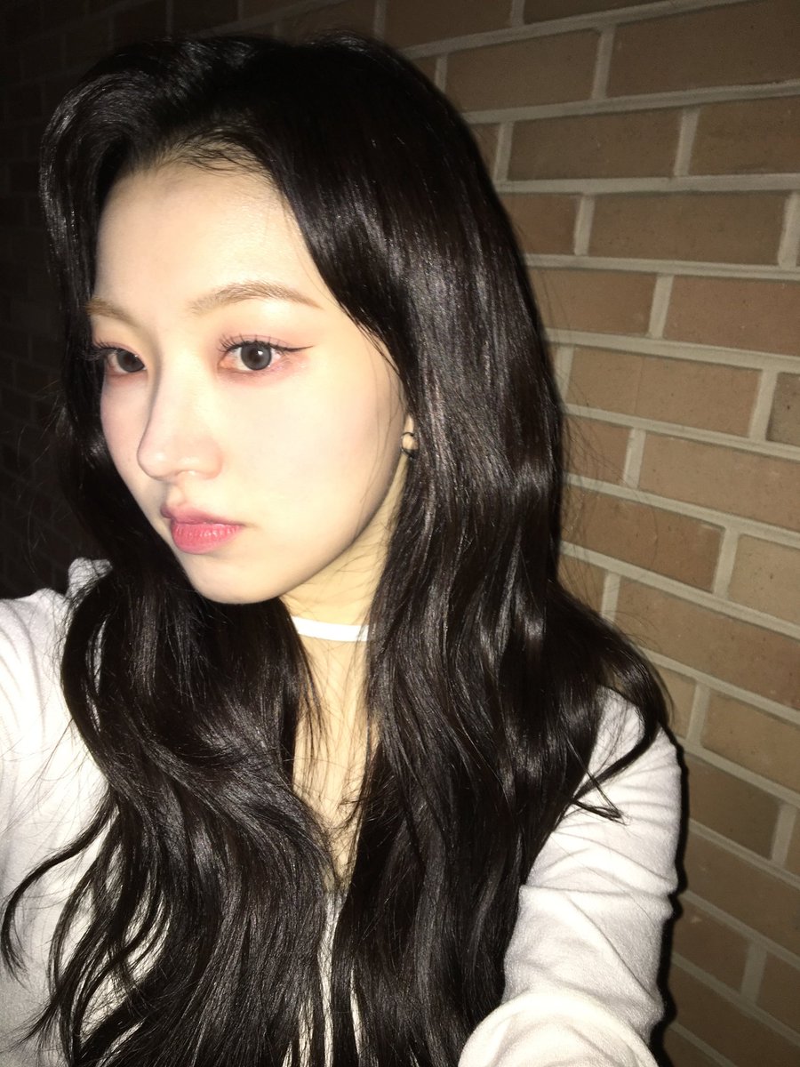 iMe_Dreamnote's tweet photo. 읏추읏츄 

#드림노트 #DreamNote #유아이 #YOUI https://t.co/4bMss9hWds