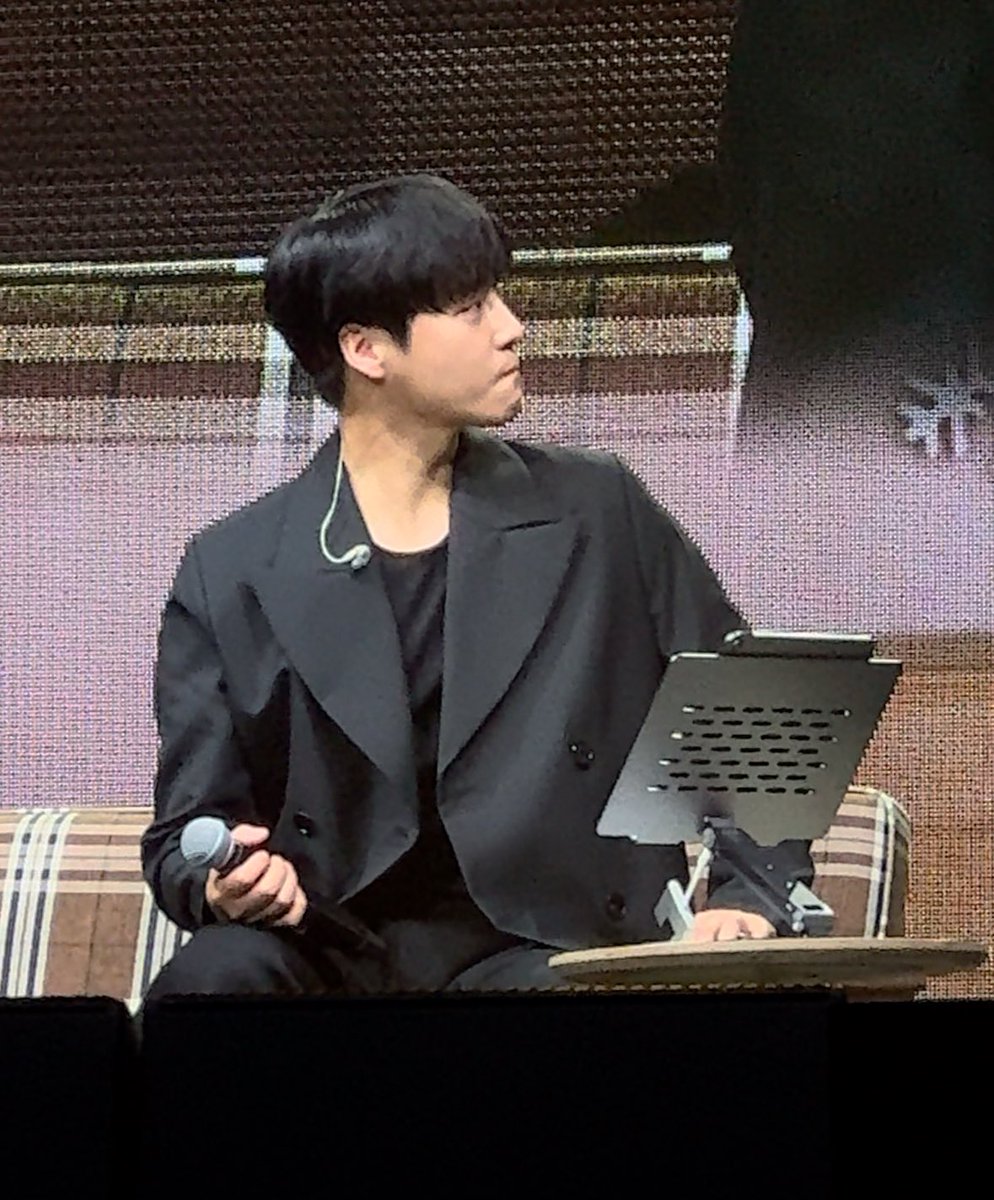 wind_bellsj's tweet photo. 콧대 무슨 일...
세종 옆태.. 응 나 죽을게.. #양세종 https://t.co/AfXBeqm0XY