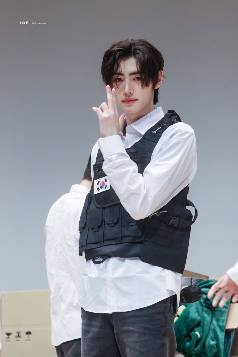 231203 YES24

#ENHYPEN #SUNGHOON 
#엔하이픈 #성훈 
<a href="/ENHYPEN_members/">ENHYPEN</a>