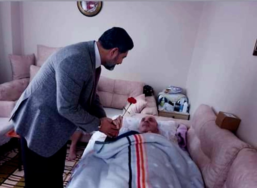 “En büyük engel sevgisizliktir!”

#DünyaEngellilerGünü kutlu olsun.