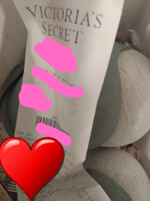 BriannainCtrl's tweet photo. $200 on Victoria Secret lingerie that you'll never see me in 🤣🤣Pay for it, nerd.  #TorontoFinDom #FemDom https://t.co/aPixQ96ewz