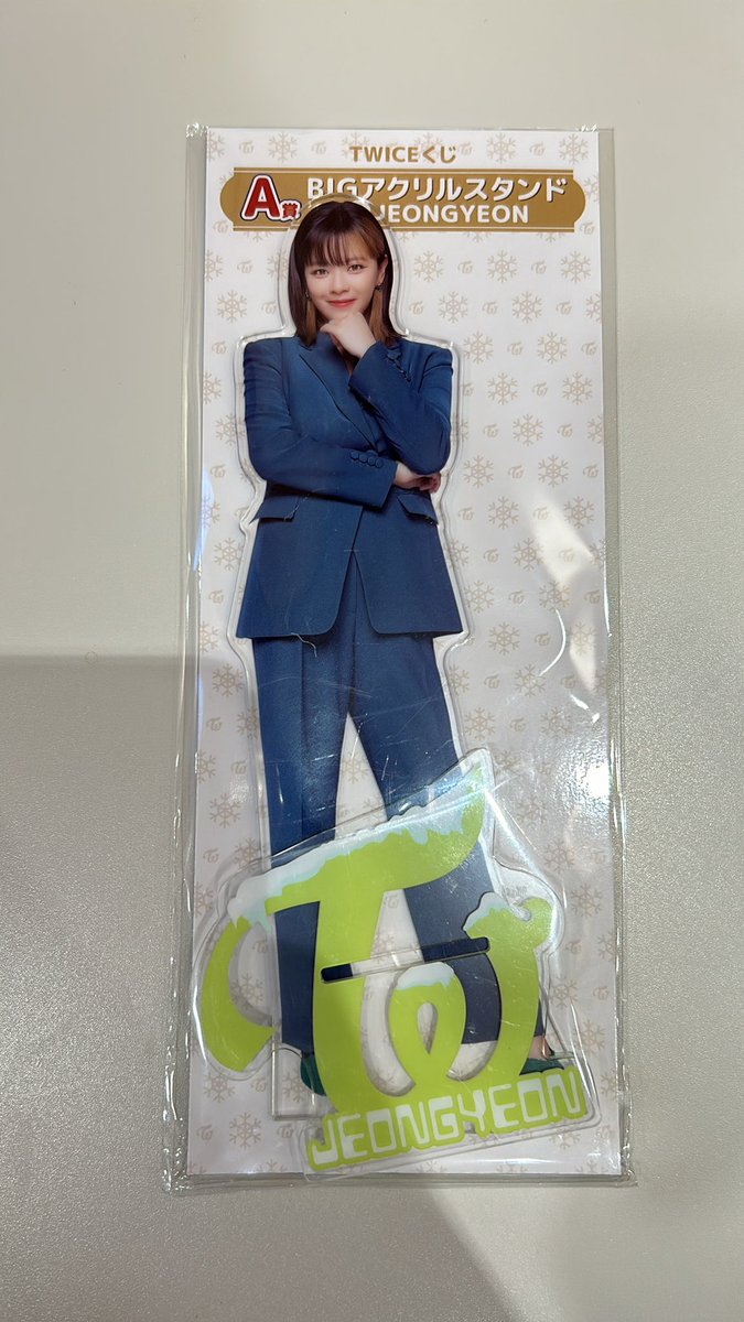 pandamic_2022's tweet image. TWICE ファミマ 一番くじ 交換

【求】ミナ
→A賞優先です。

【譲】A賞ジョンヨン

よろしくお願いします！