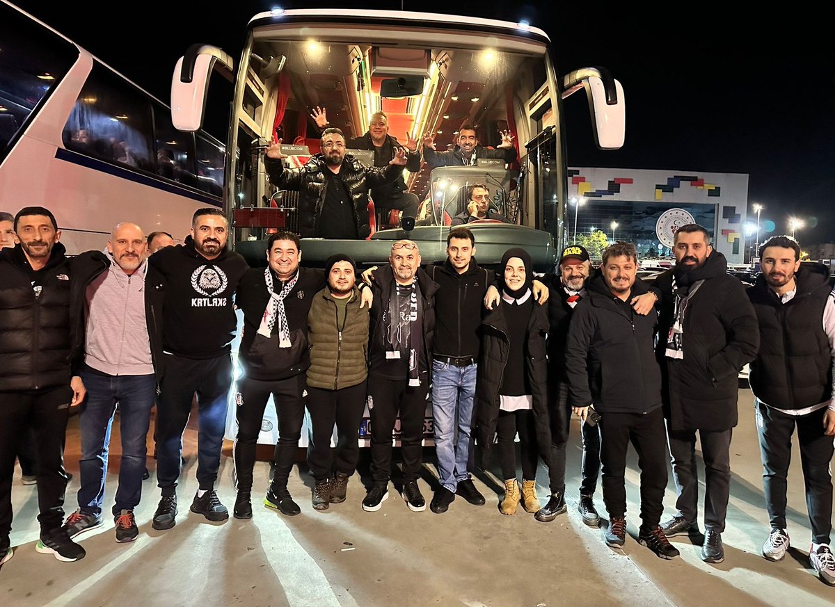 daima omuz omuza..

Beşiktaş çArşı