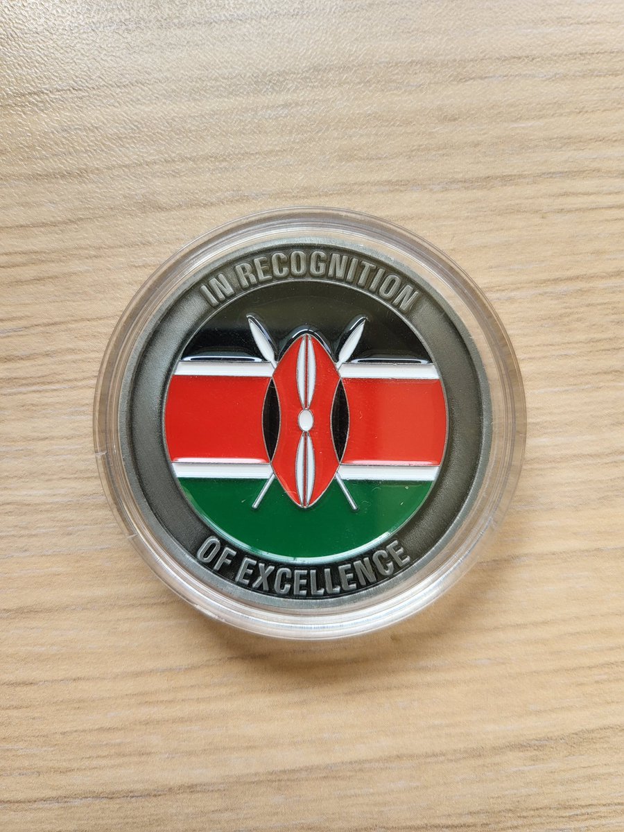 Got presented this coin as I was leaving BATUK. Little bit chuffed and slightly overwhelmed. In context - I helped with a cardiac arrest on the flight to Kenya. He lived. @DMS_RCDM @qarancassn @BritishArmy @rcn_dnf