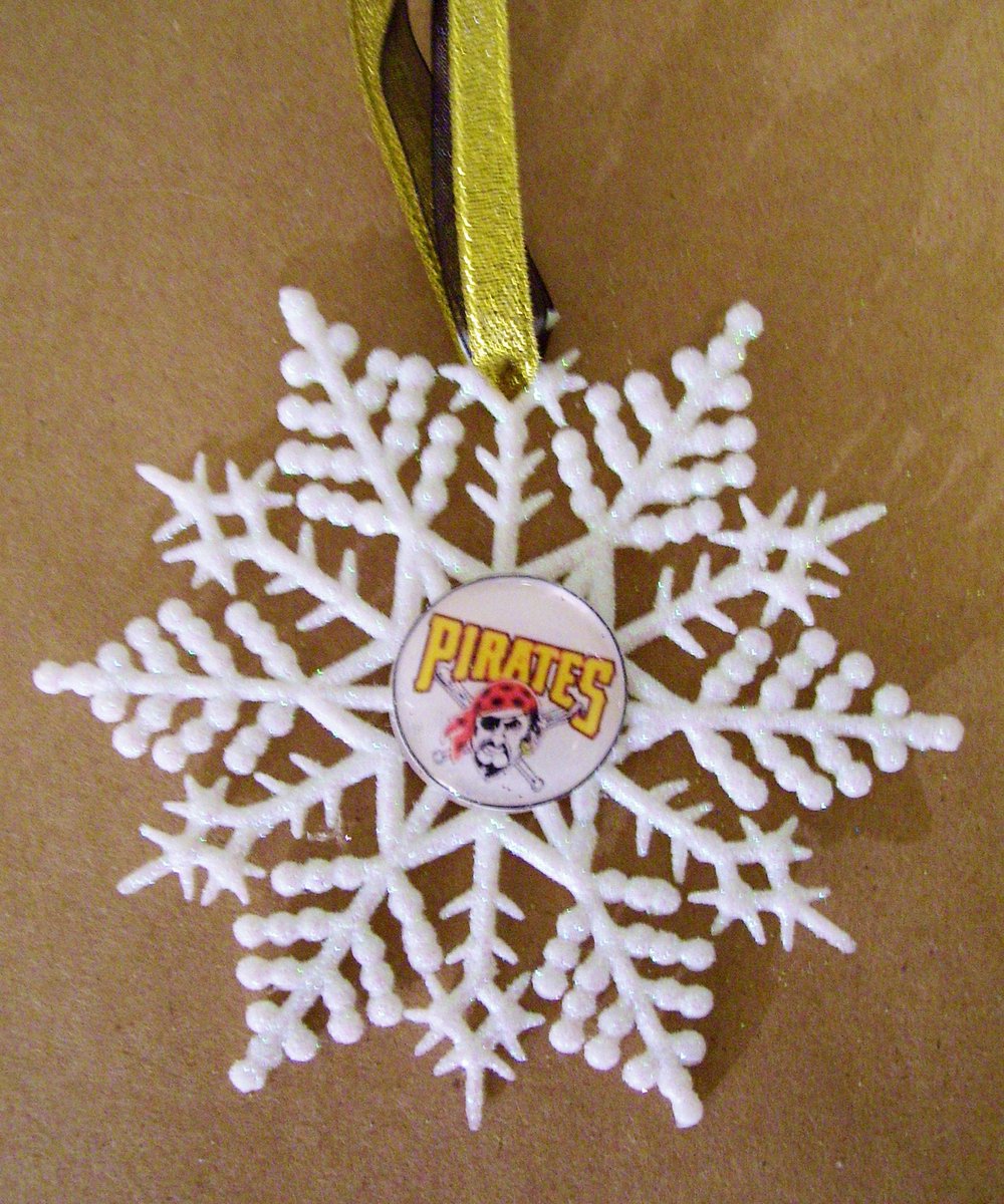 deweydelight's tweet image. Order now! #pittsburgpirates snowflake deweydizzy.etsy.com/listing/871840… #pirates #pittsburg