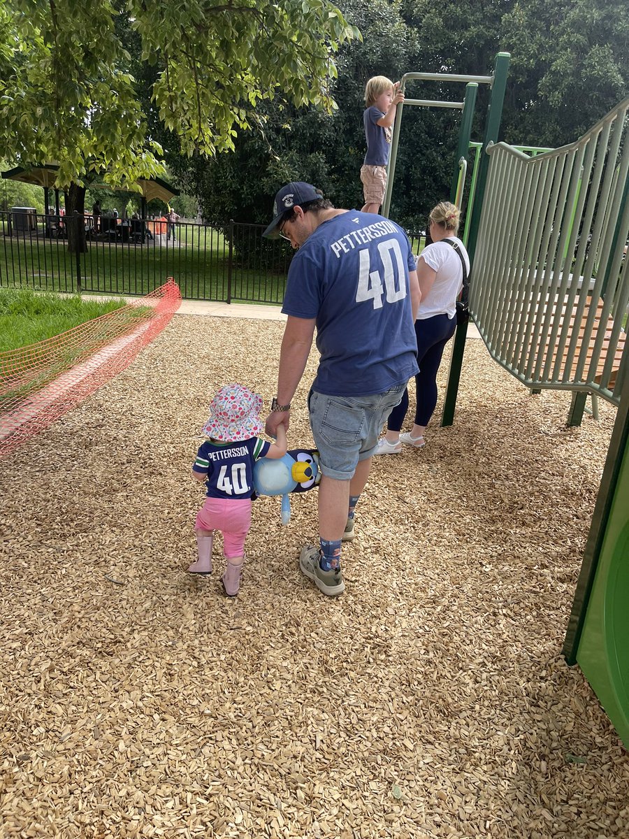 Todd Manning tweet media