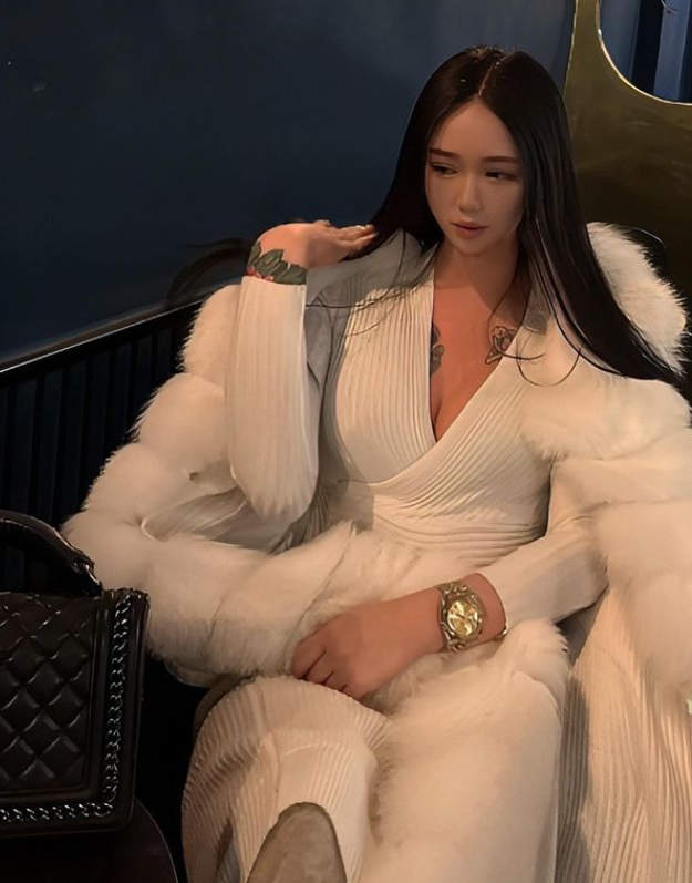 终于可以穿我的貂了，耶