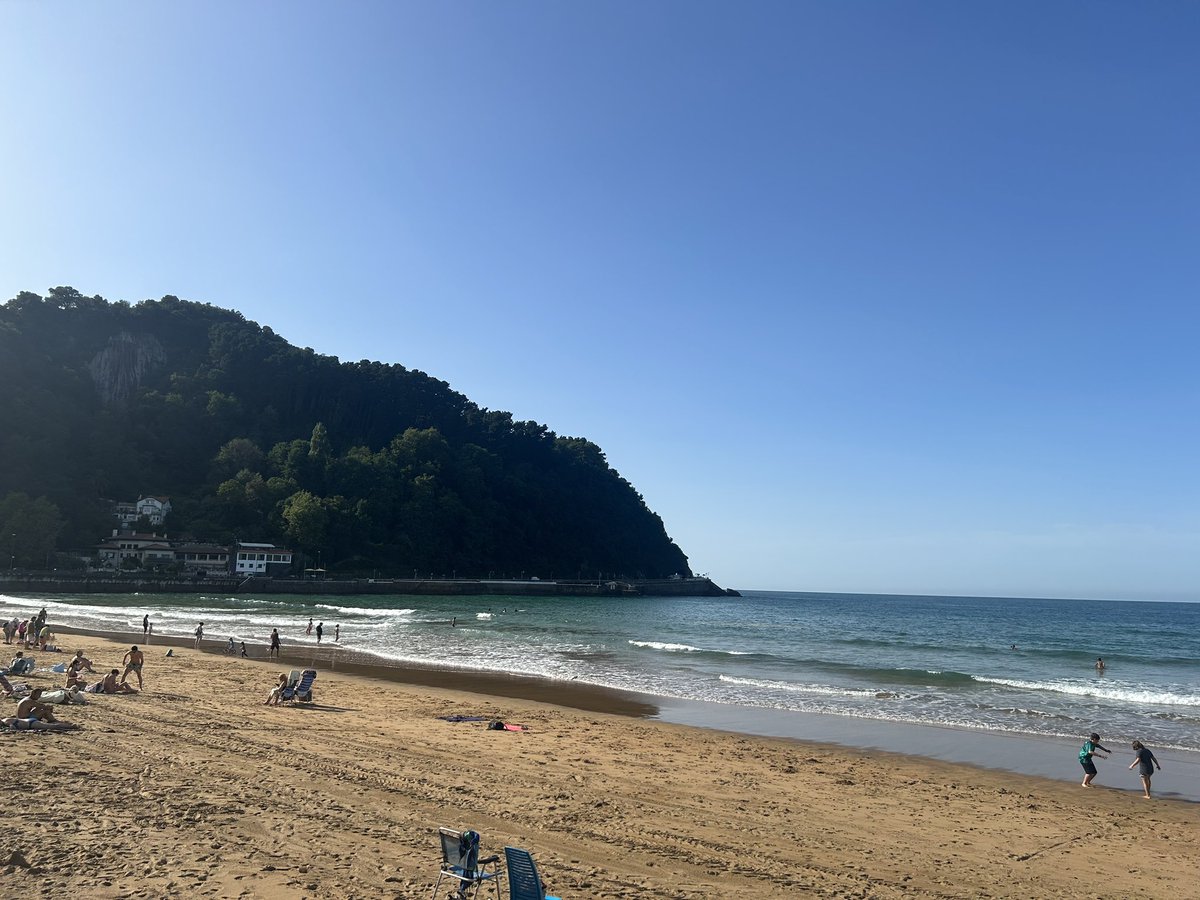 BasqueCycleEsc's tweet image. The Basque Country has been chosen by @lonelyplanet as one of the top regions in the world to visit in 2024.

How about discovering it with your friends on a Basque cycling escape?

basquecyclingescapes.com

#basque #cyclingholiday #cycling