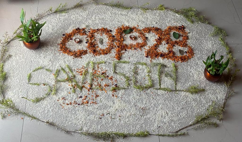 Ishaanslook's tweet photo. We all come from the same soil, live off the same soil and go back to the same soil. It is our responsibility to take care of it and keep it alive.  #SaveSoilFixClimateChange 
#SaveSoil 
#savesoil https://t.co/gT8vvnqeLD