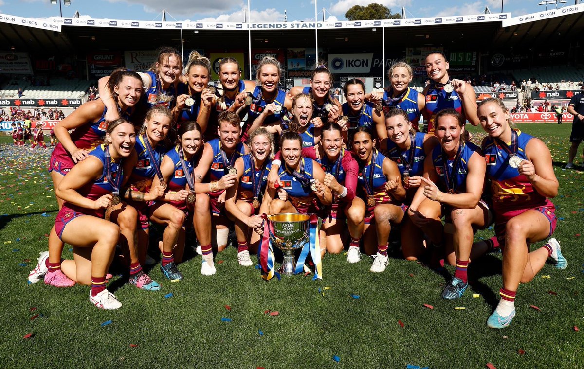 DublinLGFA (@dublinladiesg) on Twitter photo HISTORY MADE 🏅🏅
Huge congratulations to Jennifer Dunne who earlier this morning (Irish time) along with her <a href="/lionsaflw/">Brisbane Lions AFLW</a> teammates were crowned AFLW Premiership champions 🏆
Jennifer becomes the first player to win an All Ireland and premiership medal in the one season. What a HISTORY MADE 🏅🏅
Huge congratulations to Jennifer Dunne who earlier this morning (Irish time) along with her <a href="/lionsaflw/">Brisbane Lions AFLW</a> teammates were crowned AFLW Premiership champions 🏆
Jennifer becomes the first player to win an All Ireland and premiership medal in the one season. What a