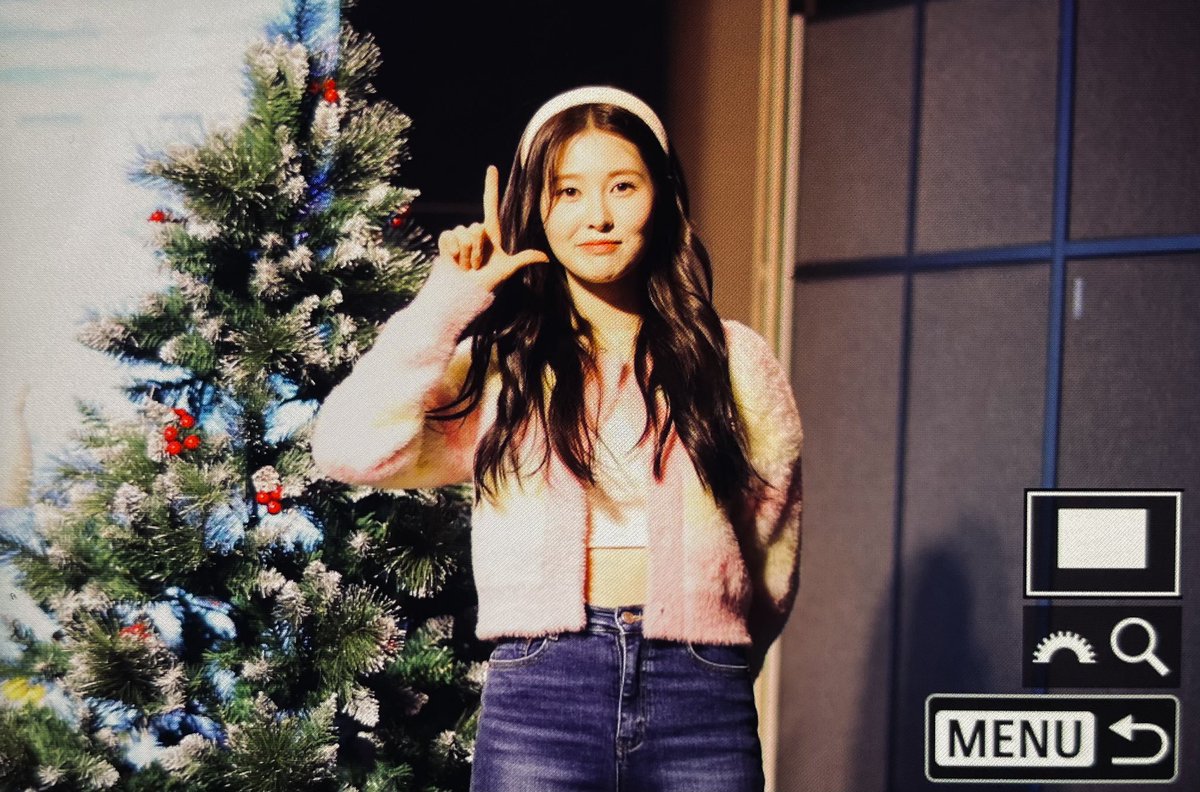 yebinhouse's tweet photo. 231203 백예빈

LOVE https://t.co/MOEGXGzEBd